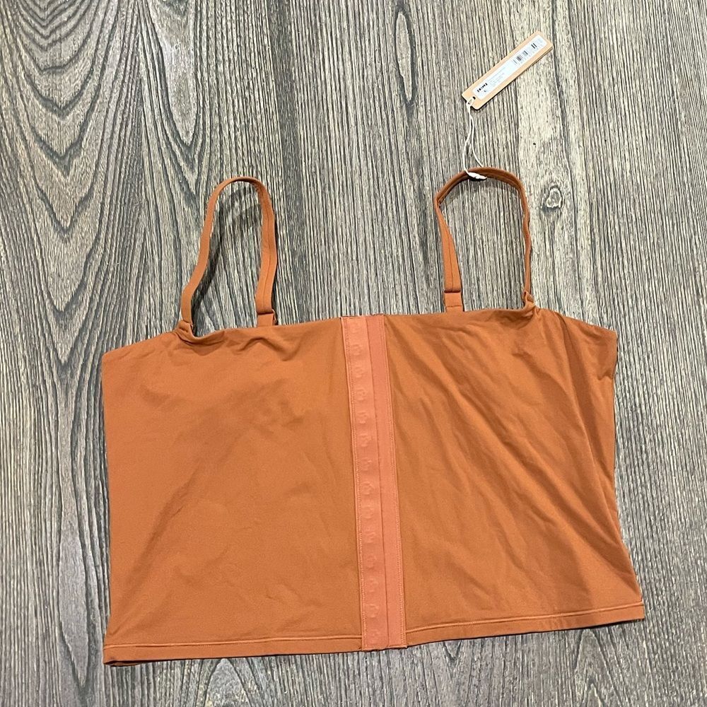 NWT Skims Fits Everybody Adaptive Cami Crop Tank Top Front Hook & Eye Bronze 2X